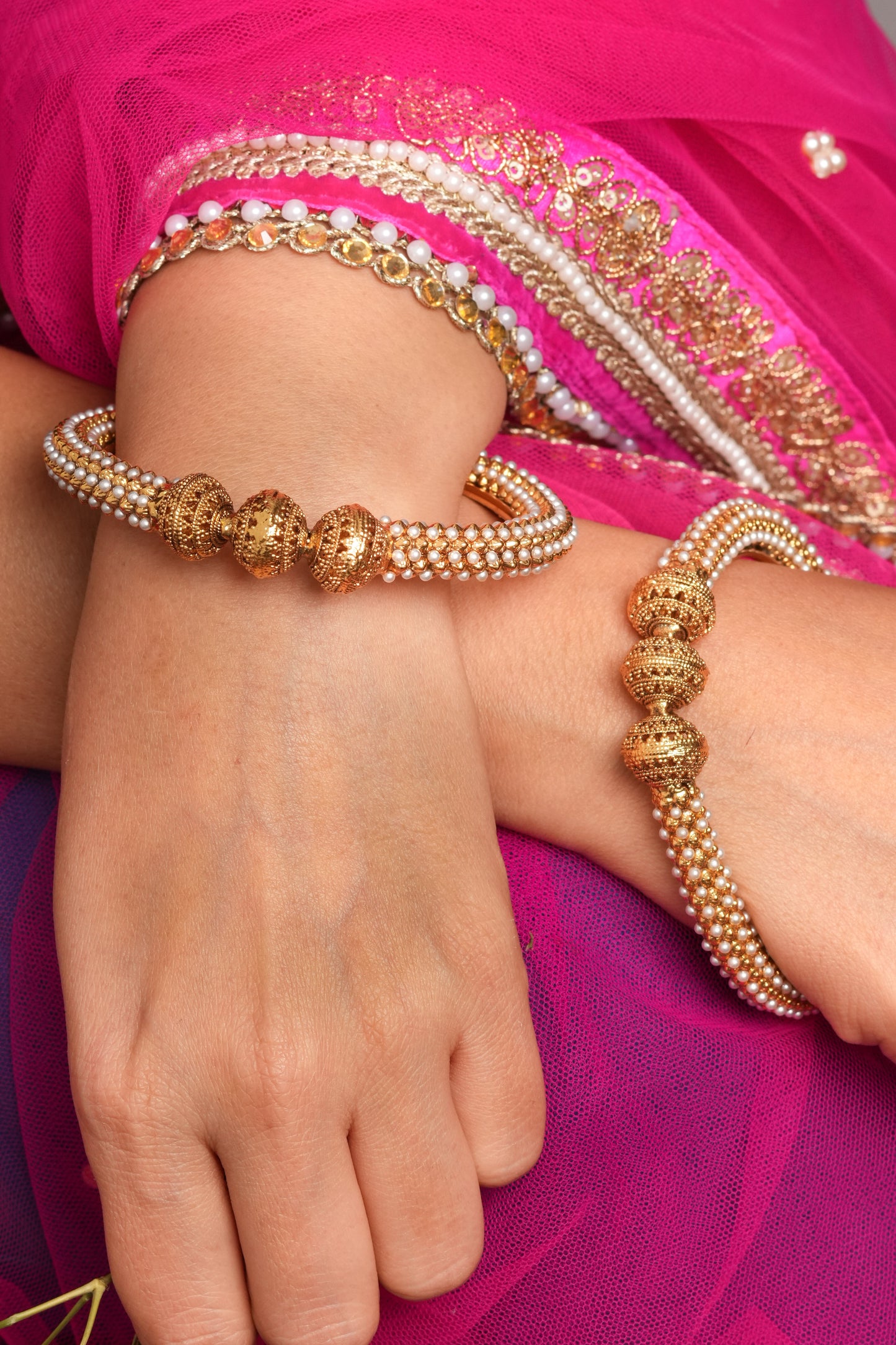 Set of 2 Gold-Plated Bangles with Pearl-Studded  Design