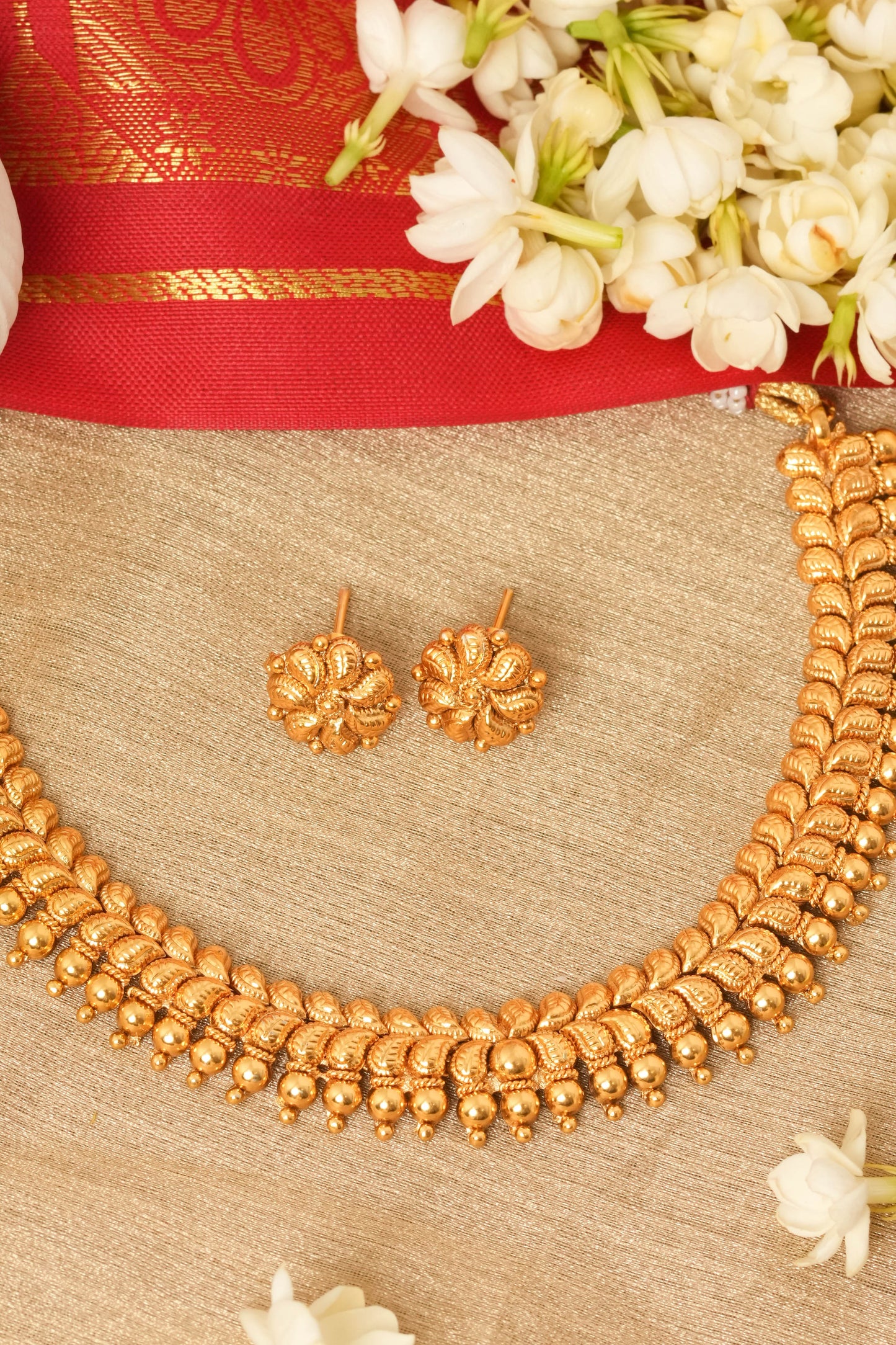 Traditional Gold-Plated Necklace Set for Wedding