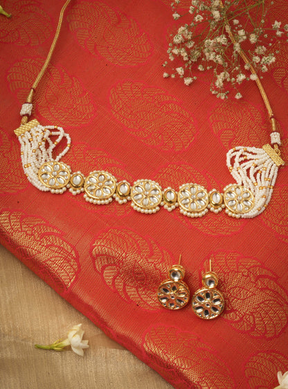 Kundan Studded Choker Set with Pearl Chain