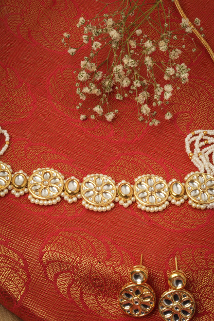 Kundan Studded Choker Set with Pearl Chain