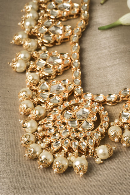 Kundan & Pearl-Studded White Gold Necklace Set