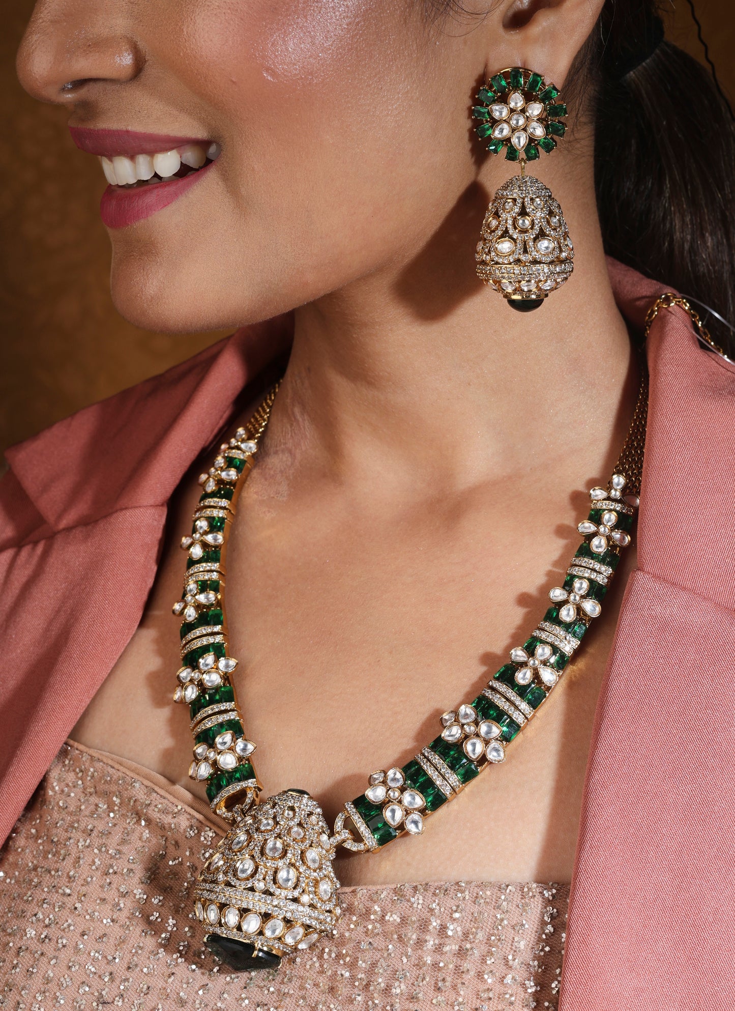 Hasli Style Necklace with Green American Stones Statement Piece