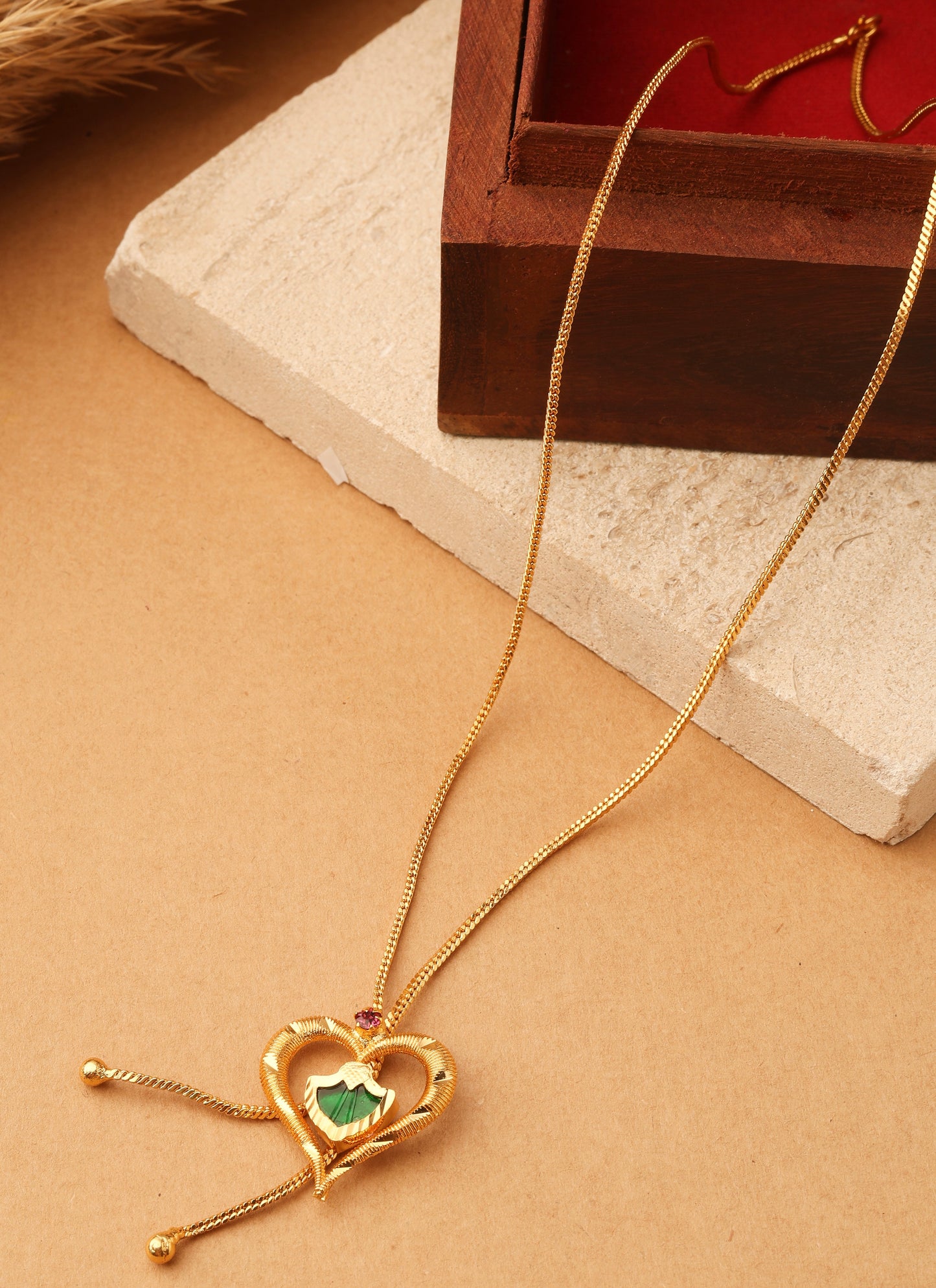Gold plated alloy necklace