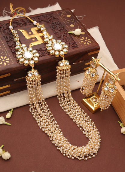 Pearl Layer Necklace with Kundan Side Pendants