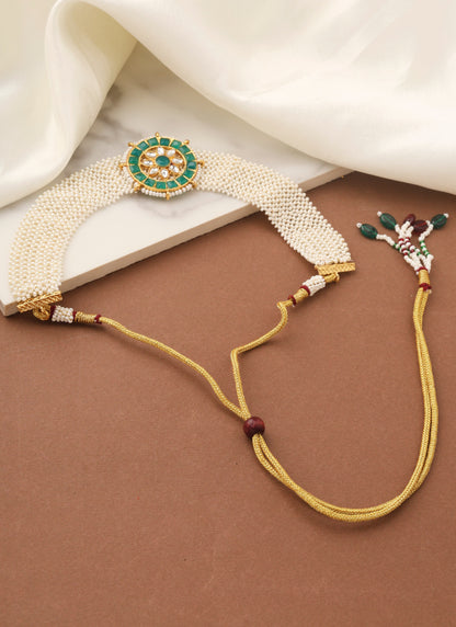 White Choker Set with Green Gold Pendant and Matching Earrings