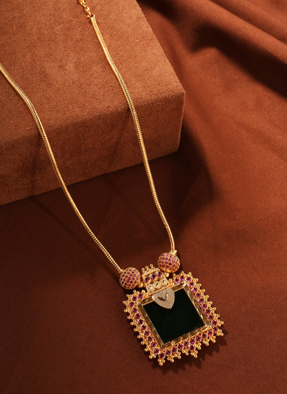 Elegant Palakka Necklace with Square Pendant