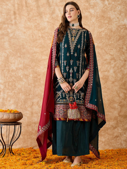 Semi Stitched Pakistani Suit in Rama Georgette