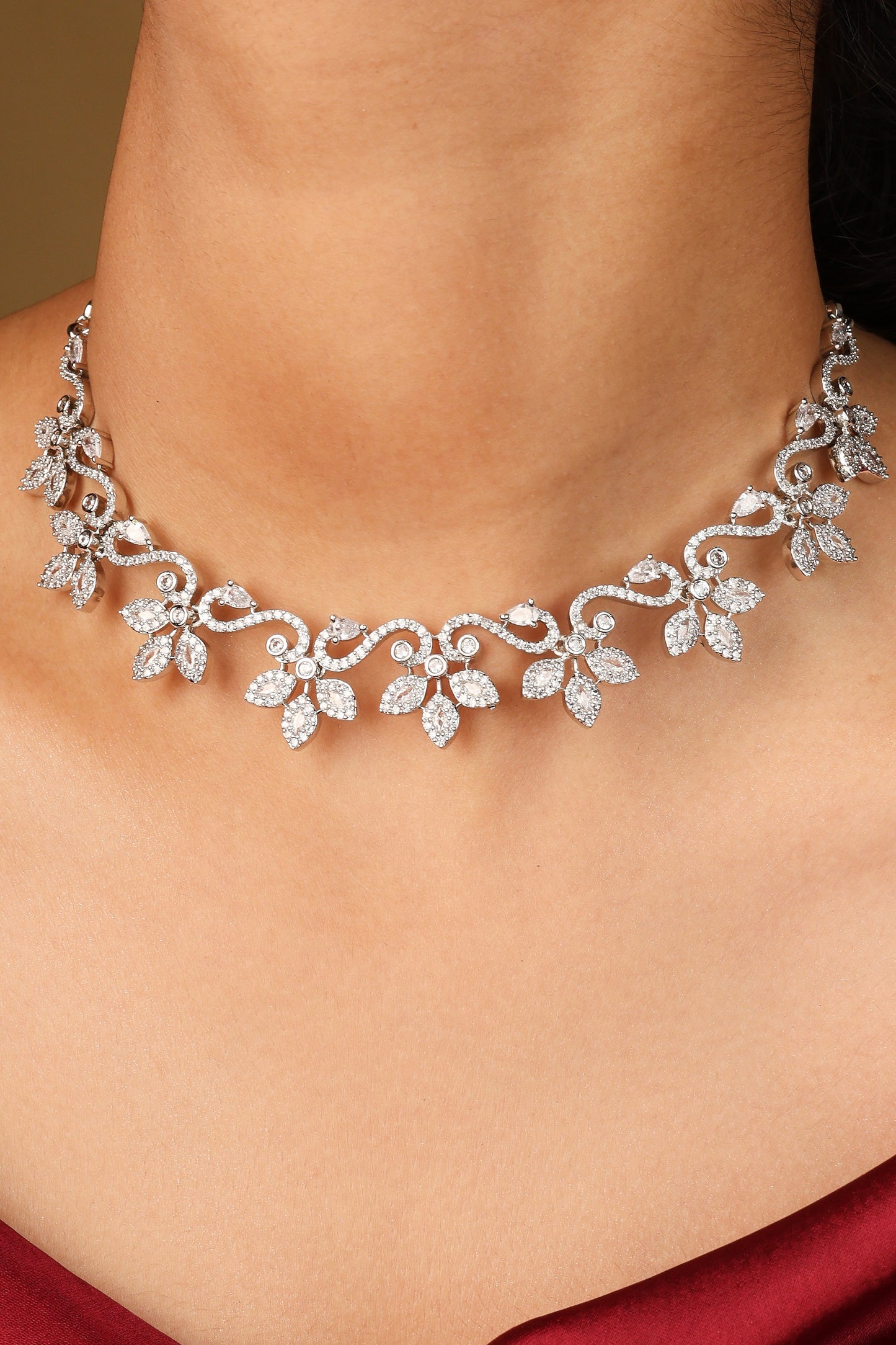 Shiny Silver Flower Pattern Necklace and Matching Earrings Set