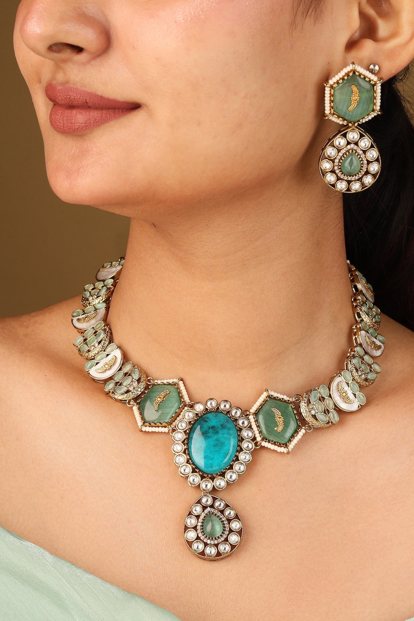 Statement Necklace with Turquoise Stones and Kundan Work