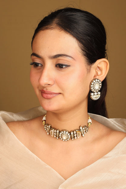 Kundan Choker Set with White Stones and Matching Earrings