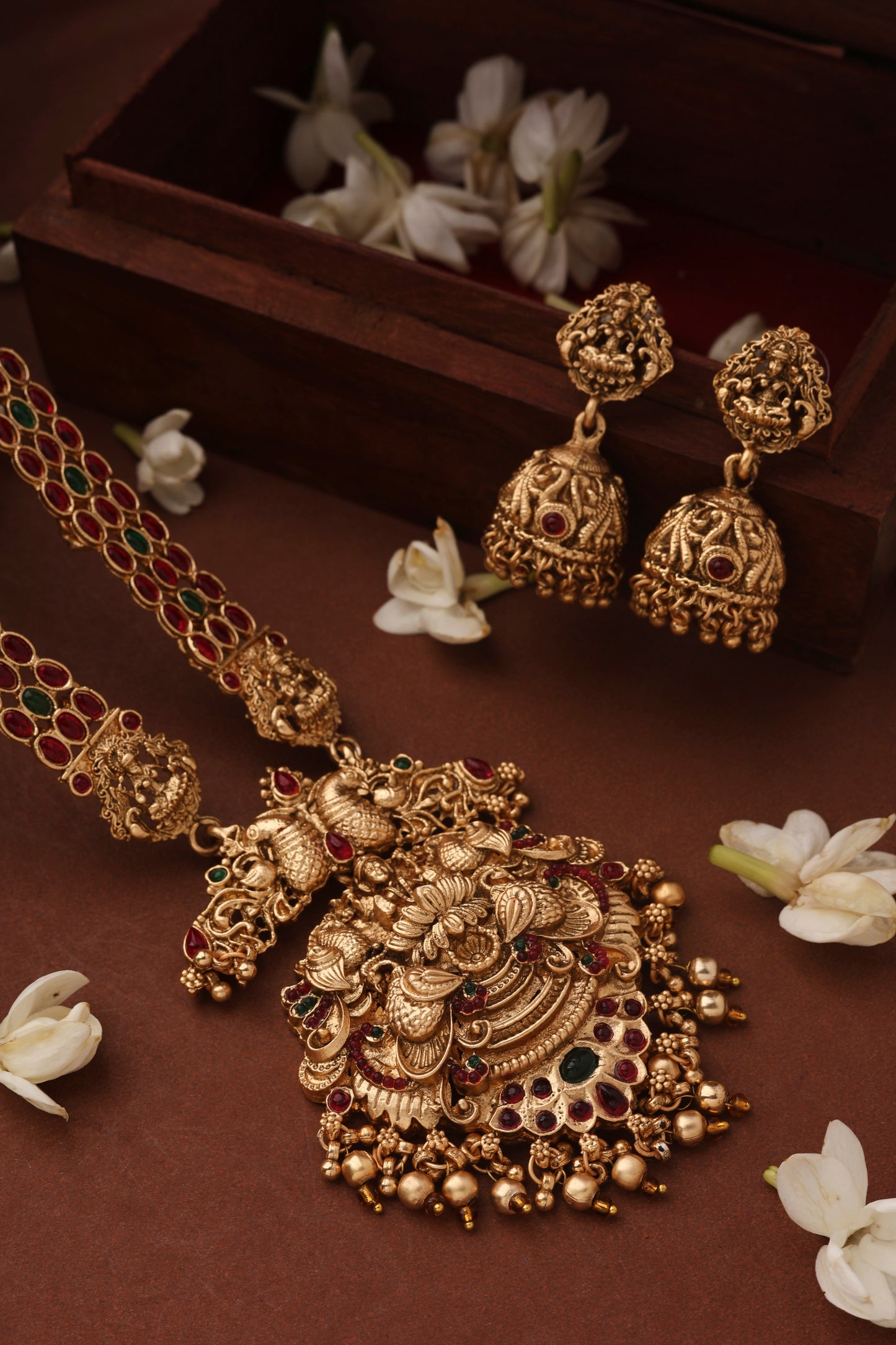 Gold Plated Temple Jewelry Necklace Set With Laxmi Pendant