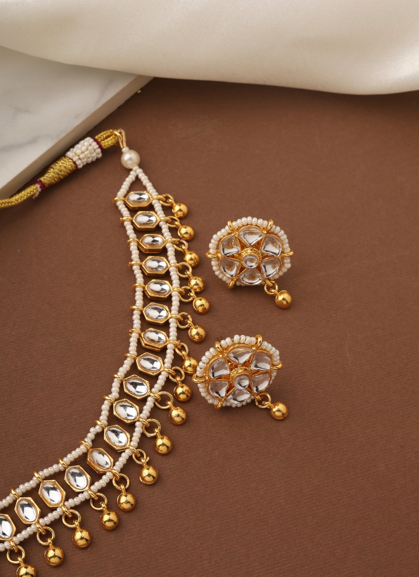 Kundan Necklace Set with Matching Earrings