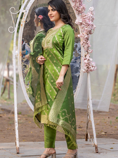 Green silk blend jacquard kurta pant with dupatta