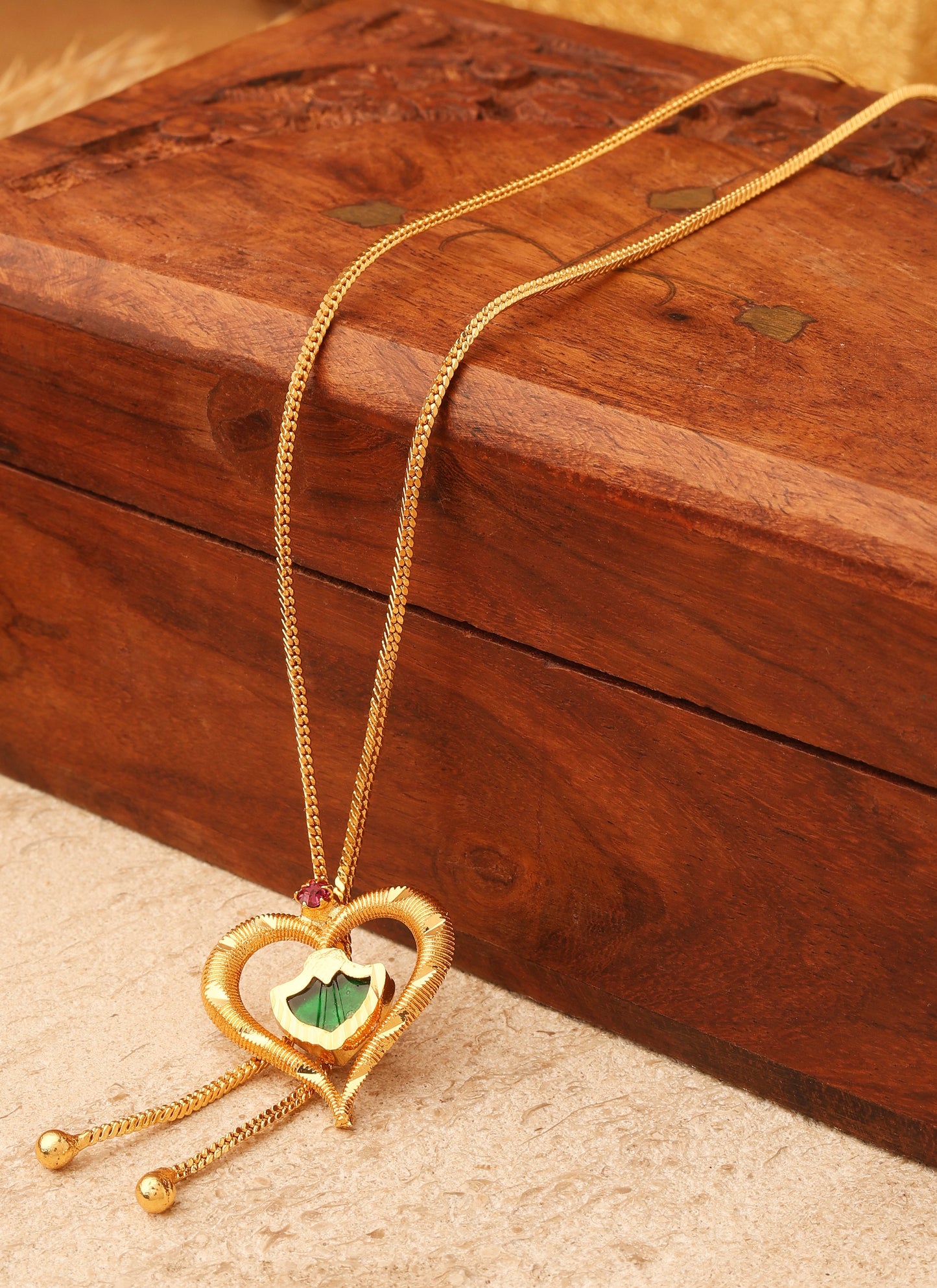 Gold plated alloy necklace
