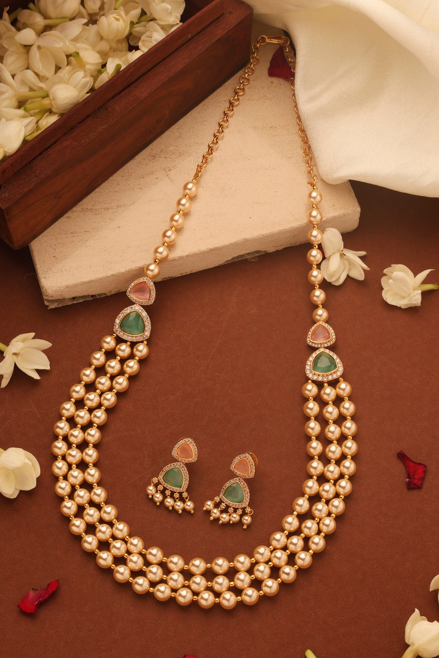 Pearl Layer Necklace Set