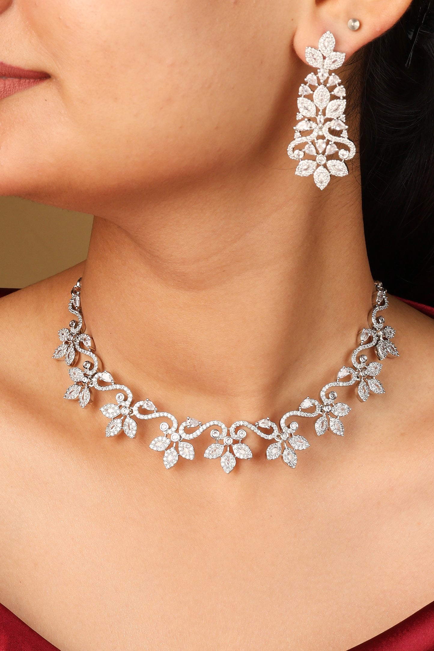 Shiny Silver Flower Pattern Necklace and Matching Earrings Set