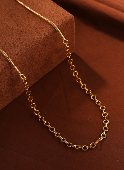 Elegant Gold Necklace with Circular Gold Pendant