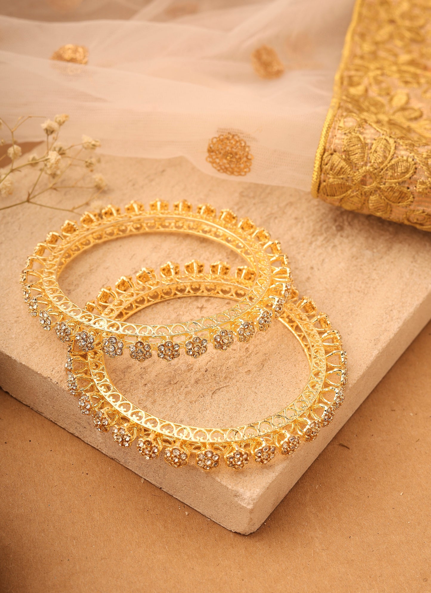 Gold stone alloy bangles
