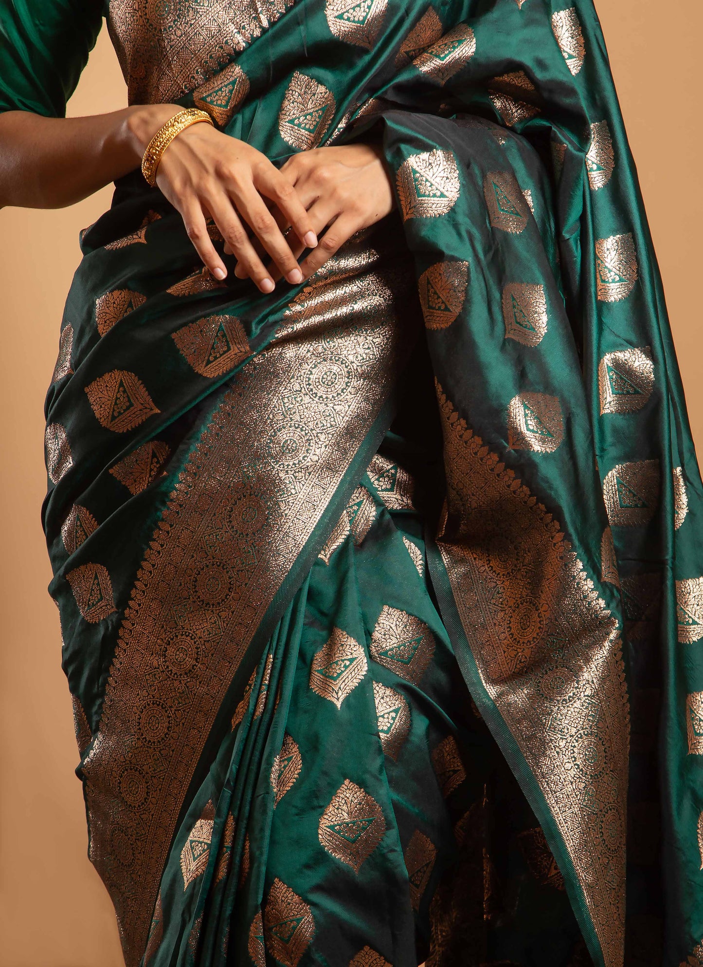 Emerald Green Art Silk Saree with Zari Woven Leaf Motifs