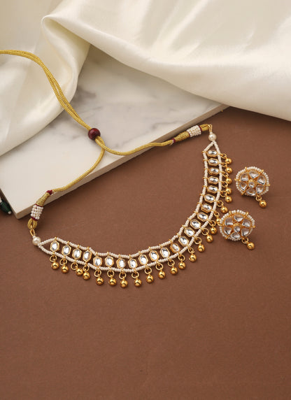 Kundan Necklace Set with Matching Earrings